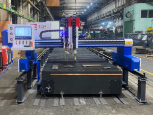 HUAFEI QGII 3000×8000 c ЧПУ F7600WF-IN